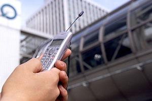 鮮度が大事な不動産業でのデジタルサイネージ 事例